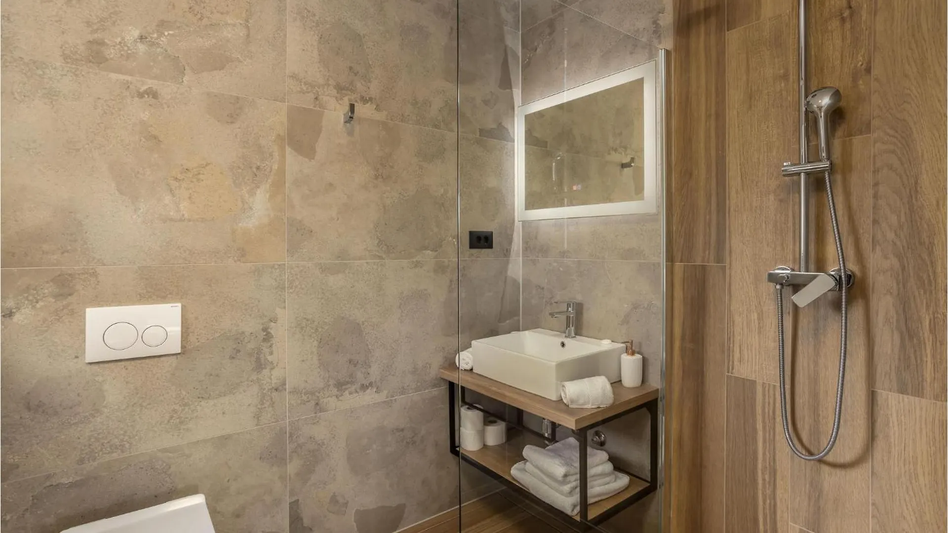 Holiday home Nice Home In Stari Laz With Kitchen